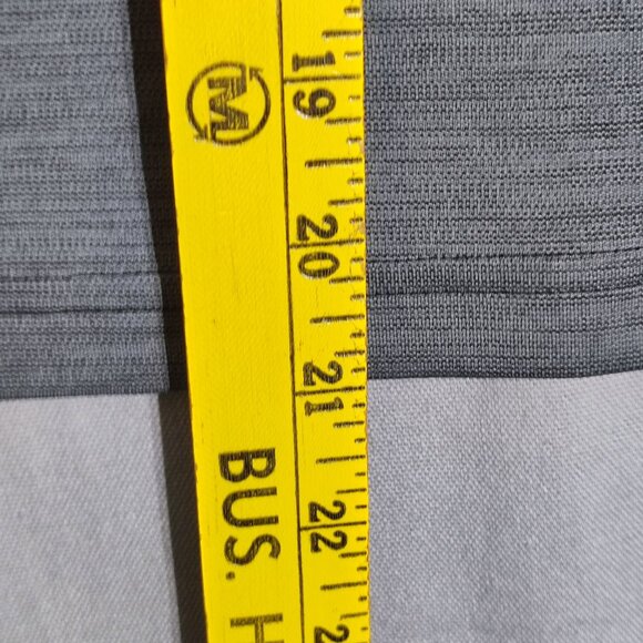 Under Armour Active wear golf polo shirt youth size M grey loose fit - Picture 8 of 8